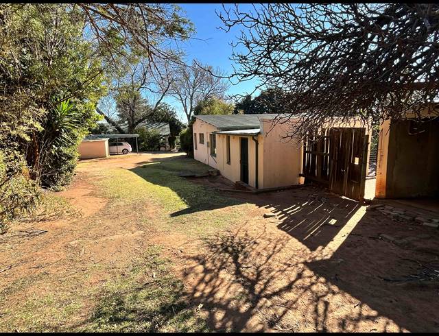 19,905M² SMALLHOLDING FOR SALE IN HARVESTON AH